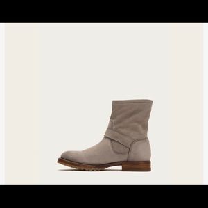 Frye “Natalie” Engineer Short boots